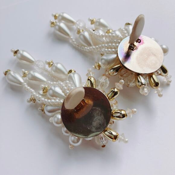 VTG Dangle Earrings Mid Century Gold Tone Faux Pearl AB Clip On 1960s - Picture 9 of 11